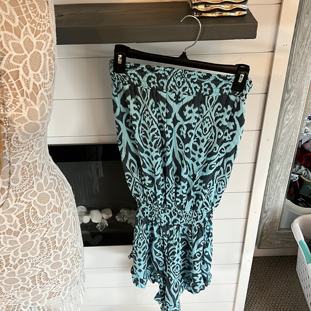 Like New ✨ Romper pool Cover Up